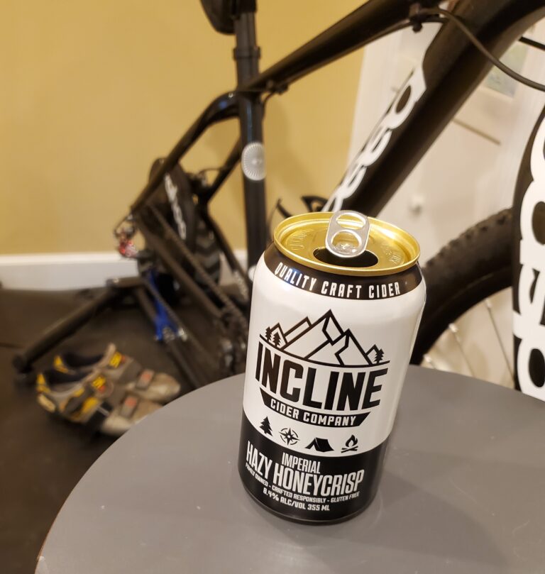 Read more about the article Bev Review – Incline Imperial Hazy Honeycrisp